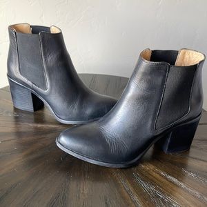 Nisolo Heeled Chelsea Commuter Edition